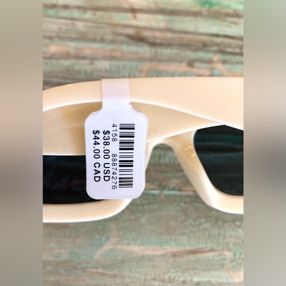Anthropologie Chic Cream Colored Blocked Cat-eye Sunglasses - Picture 7 of 7
